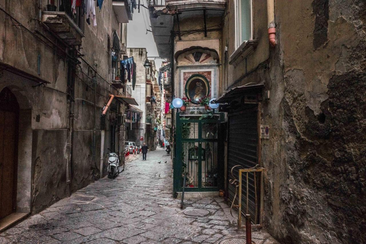 Art Suite Nel Cuore Di Napoli Luaran gambar