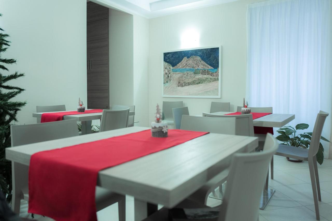 Art Suite Nel Cuore Di Napoli Luaran gambar