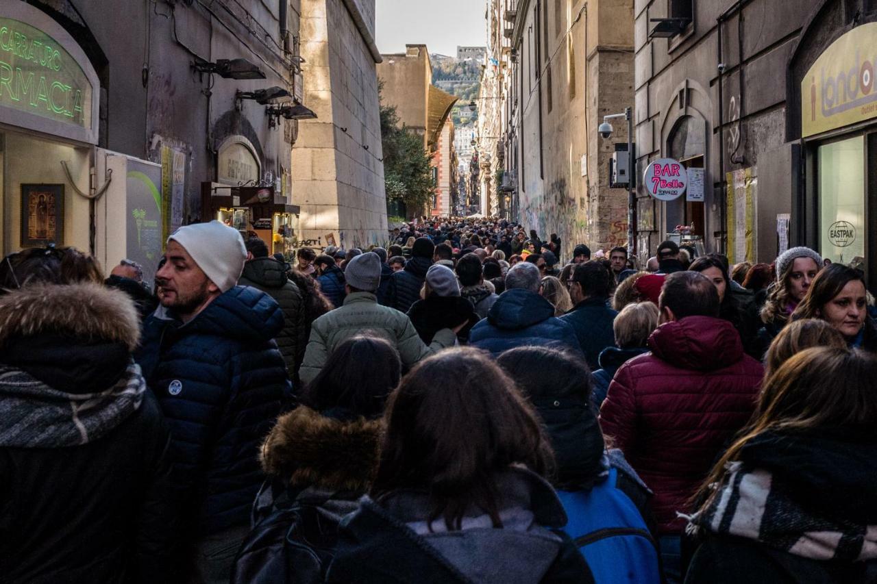 Art Suite Nel Cuore Di Napoli Luaran gambar