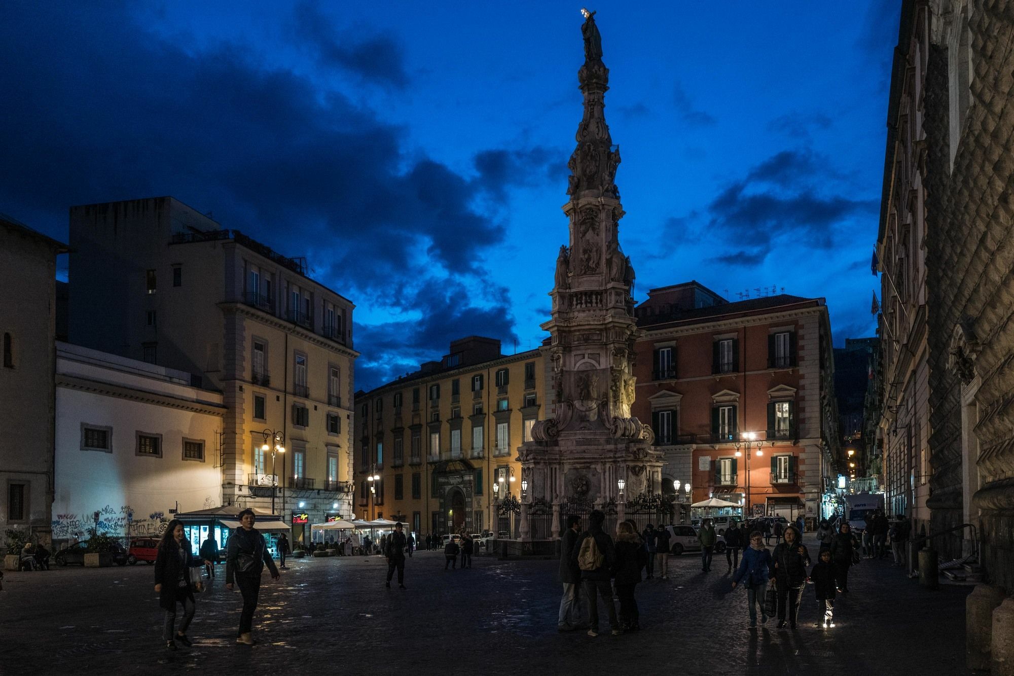 Art Suite Nel Cuore Di Napoli Luaran gambar
